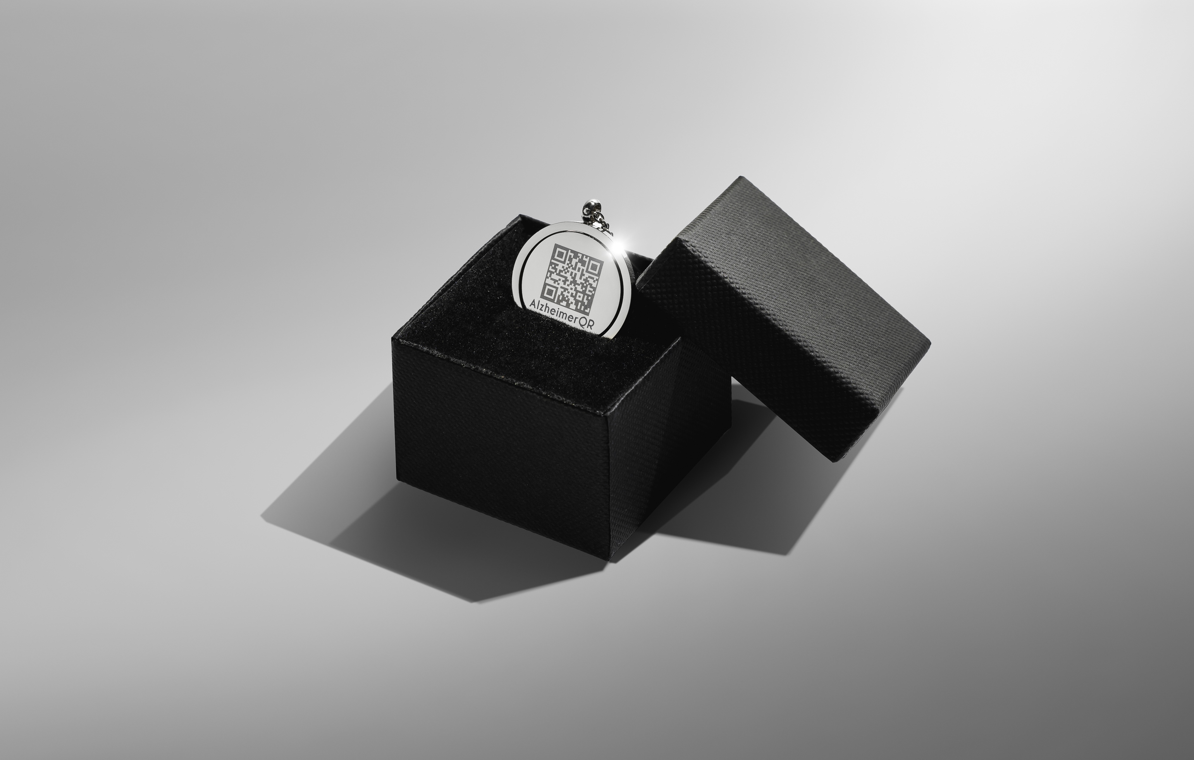 Silver QR Hanger 4